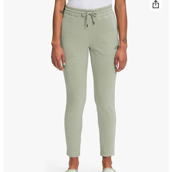 The North face half dome cropped joggers - Picture 1 of 9
